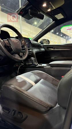 تۆیۆتا کامری